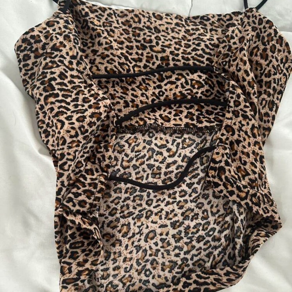 Leopard Print tank Top Strappy back - Picture 3 of 3